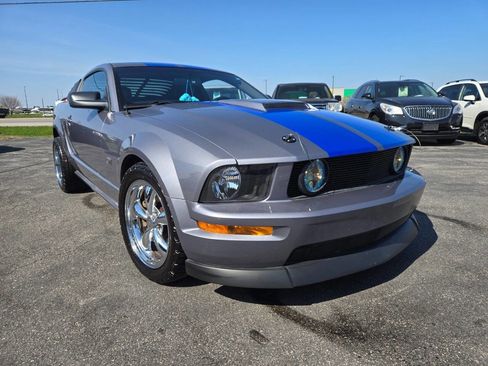 Used 2006 Ford Mustang GT Premium RWD image 12