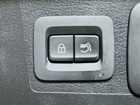 Used 2024 MAZDA CX-50 AWD 2.5 S w/ Premium Package image 32