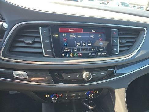 Used 2023 Buick Enclave Essence w/ Experience Buick Package AWD/4WD image 27