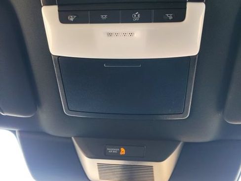Used 2024 Nissan Pathfinder Rock Creek AWD/4WD image 32