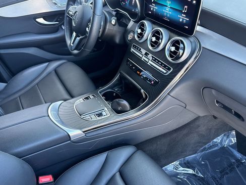 Used 2023 Mercedes-Benz GLC 300 4MATIC Coupe image 31