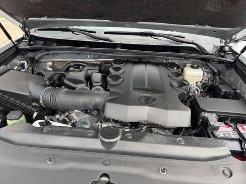 Certified 2022 Toyota 4Runner Limited AWD/4WD image 36