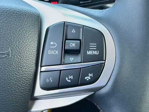 New 2026 Ford Explorer Active RWD image 12