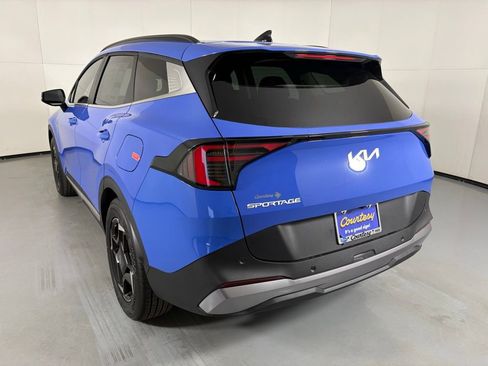 New 2026 Kia Sportage EX FWD image 6