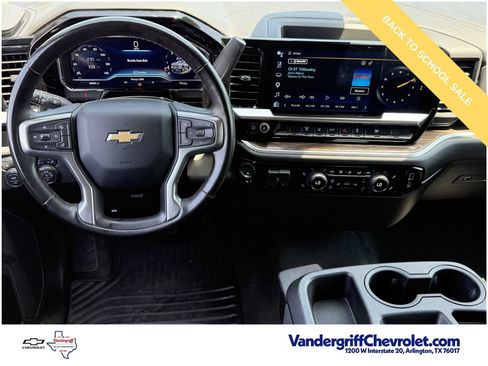 Used 2025 Chevrolet Silverado 2500 LT w/ Convenience Package AWD/4WD image 9