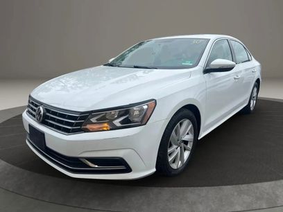 Used 2018 Volkswagen Passat 2.0T SE
