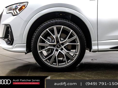 New 2025 Audi Q3 2.0T Premium Plus image 10