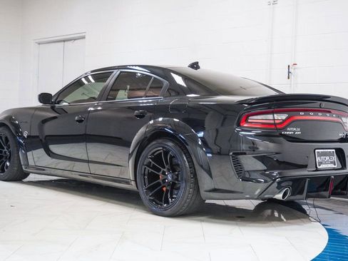Used 2022 Dodge Charger SRT Hellcat w/ Harman/Kardon Audio Group image 31