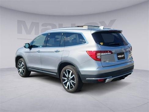 Used 2022 Honda Pilot Touring image 3