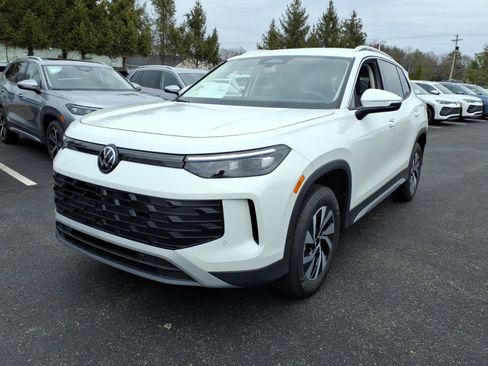 New 2026 Volkswagen Tiguan S image 4