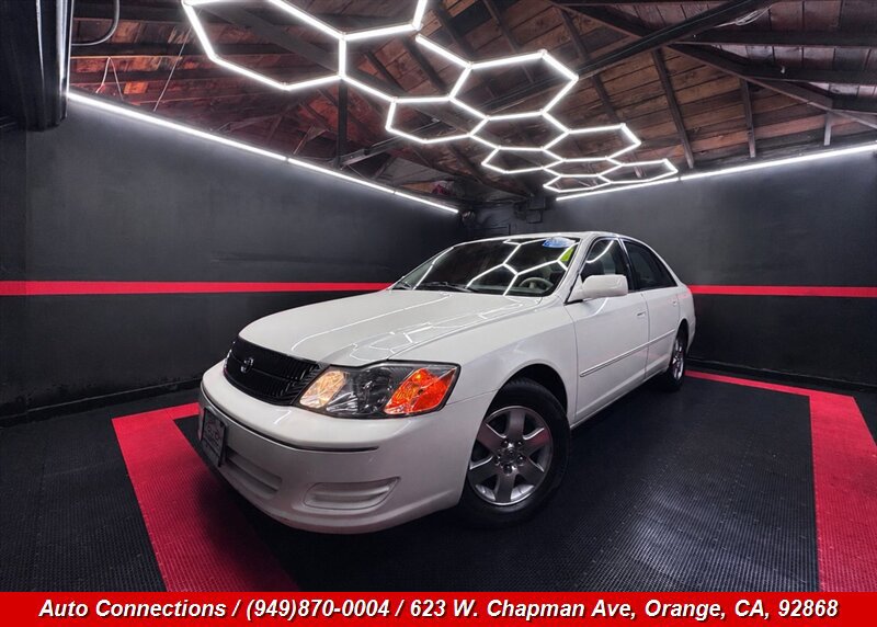Used 2001 Toyota Avalon XL FWD image 2