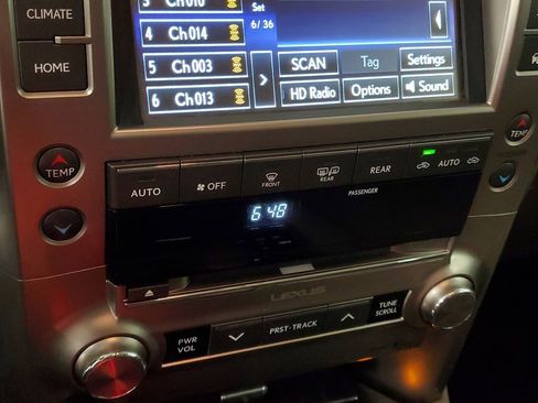 Used 2020 Lexus GX 460 Premium w/ Premium Package image 22