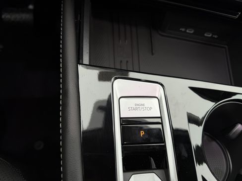 New 2026 Volkswagen Atlas SE image 21