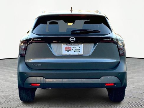 New 2026 Nissan Kicks SV w/ SV Premium Package FWD image 4
