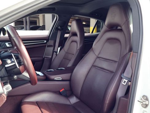 Certified 2023 Porsche Panamera Platinum Edition RWD image 5