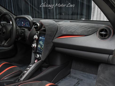 Used 2022 McLaren 720S Performance RWD image 25