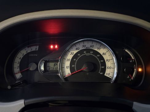 Used 2013 Toyota Sienna SE image 17