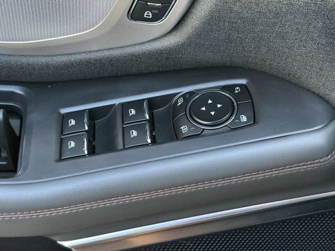Used 2025 Ford Expedition Active AWD/4WD image 13
