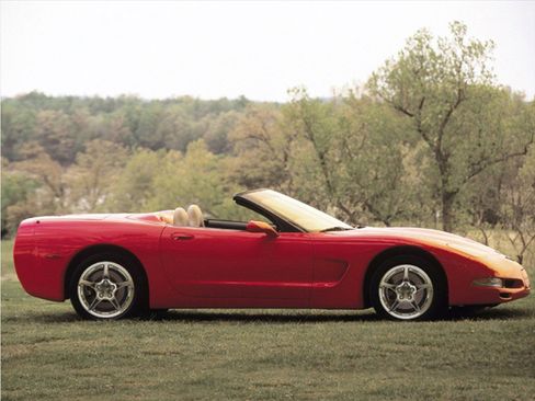 Used 2000 Chevrolet Corvette Convertible w/ Memory Pkg RWD image 1