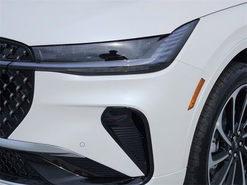 New 2026 Lincoln Nautilus Black Label image 8