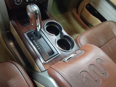 Used 2013 Ford F150 King Ranch w/ King Ranch Luxury Pkg RWD image 26