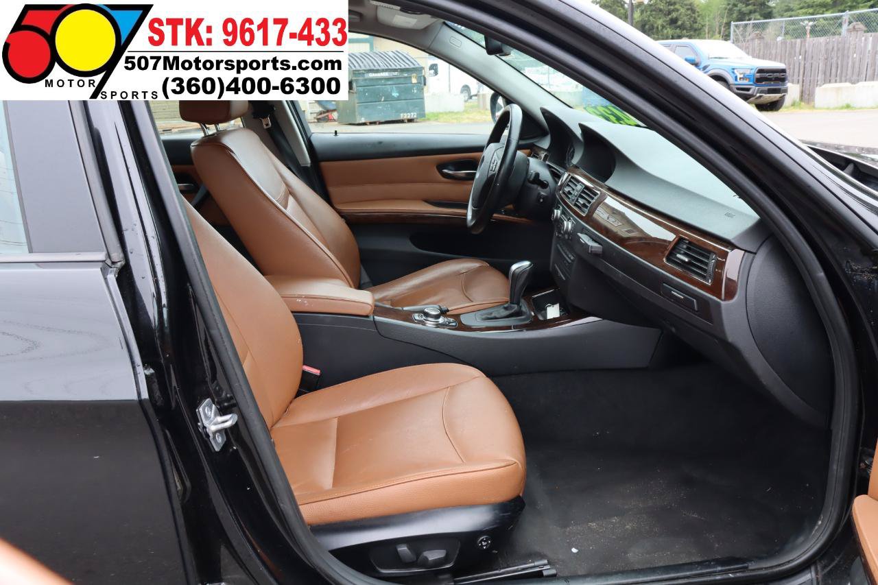 Used 2011 BMW 328i xDrive Sedan AWD/4WD image 19