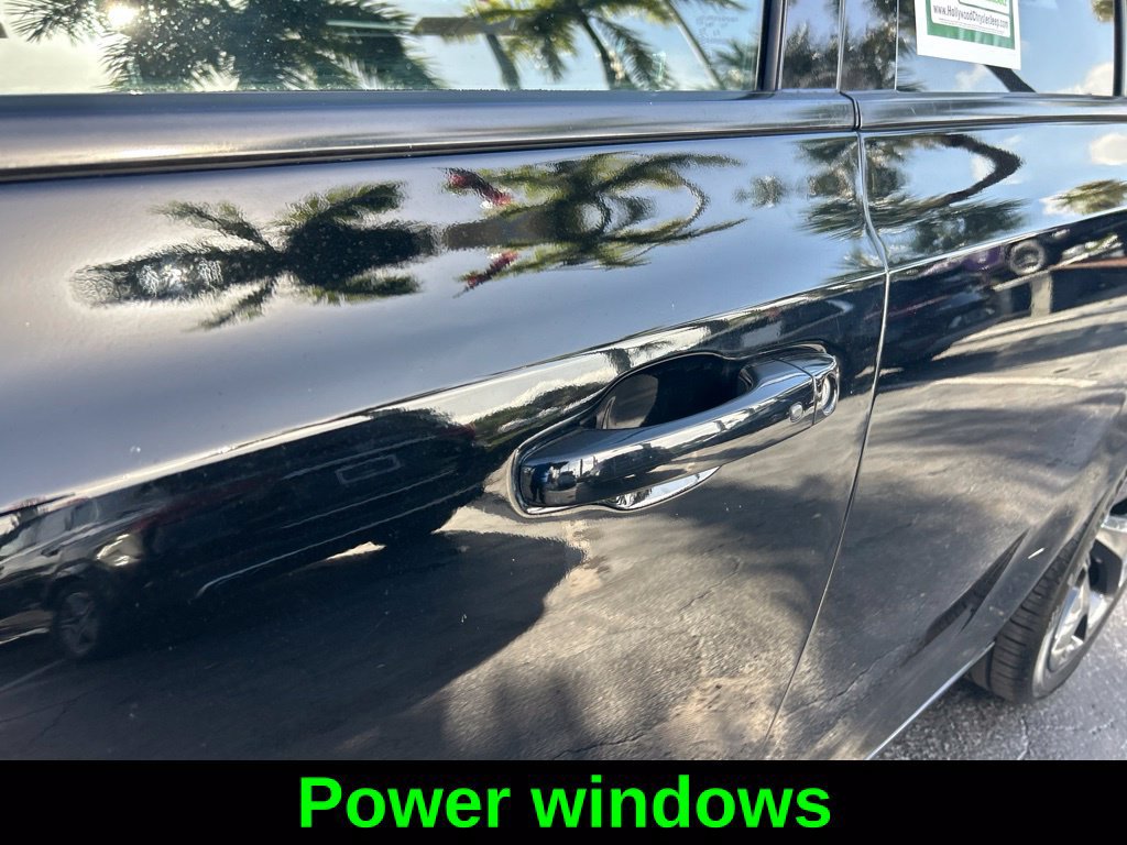 Used 2021 Chrysler 300 Touring w/ Sport Appearance Package RWD image 20