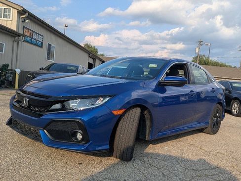 Used 2019 Honda Civic EX image 3