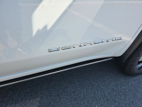 New 2026 GMC Sierra 2500 Denali w/ Denali Reserve Package image 5