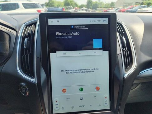 Used 2024 Ford Edge Titanium image 25