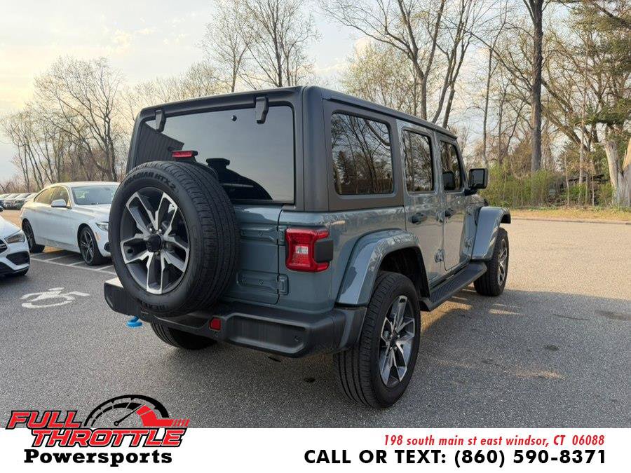 Used 2024 Jeep Wrangler Unlimited w/ Convenience Group AWD/4WD image 10