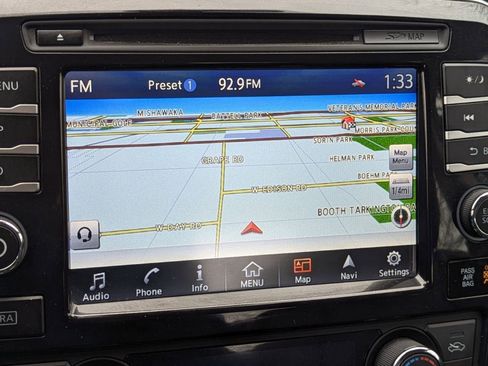 Used 2017 Nissan Maxima Platinum w/ Medallion Package image 35