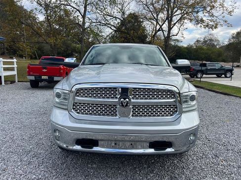 Used 2013 RAM 1500 Laramie w/ Convenience Group image 10