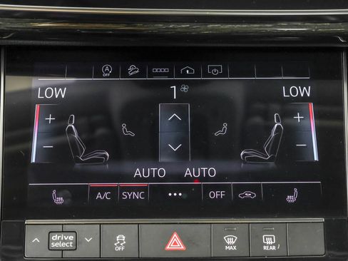 Used 2023 Audi Q7 3.0T Premium w/ Convenience Package AWD/4WD image 33