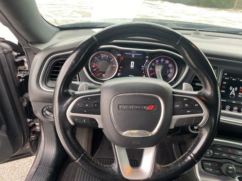 Used 2017 Dodge Challenger GT w/ Driver Convenience Group image 12