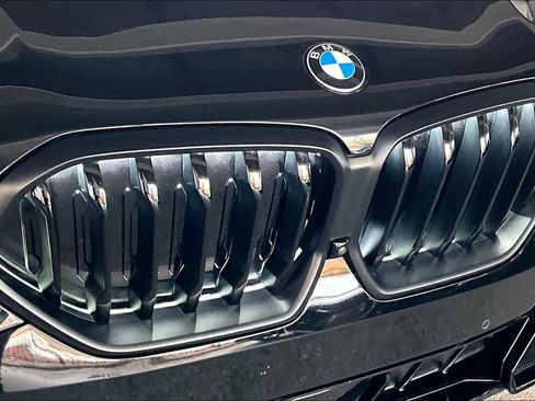 Used 2024 BMW X6 xDrive40i w/ Premium Package image 29