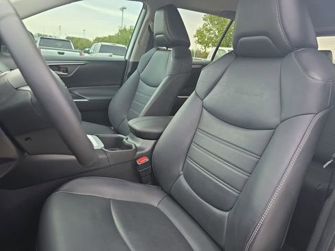 Certified 2022 Toyota RAV4 XLE Premium image 15