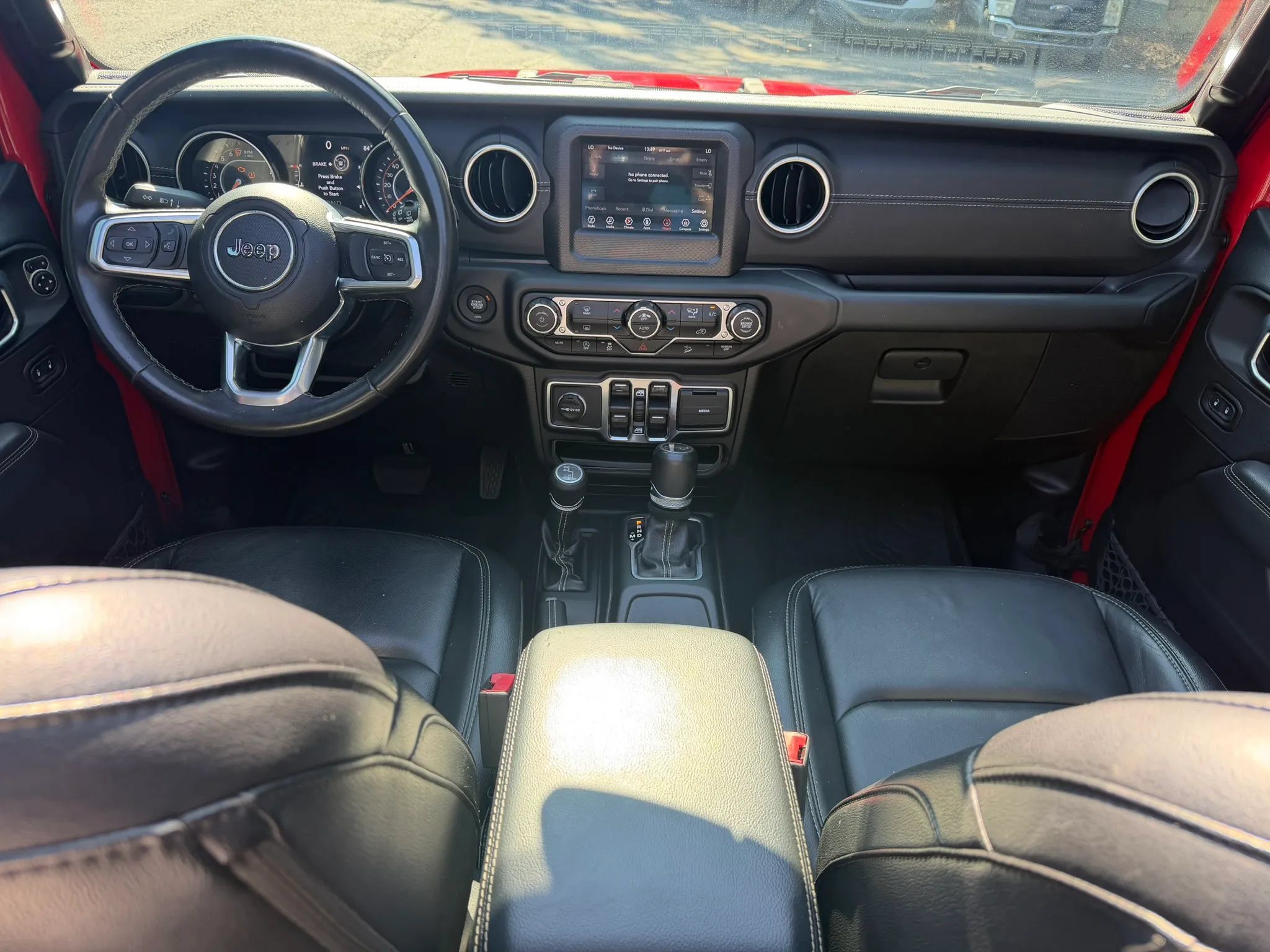 Used 2019 Jeep Wrangler Unlimited Sahara w/ LED Lighting Group AWD/4WD image 11