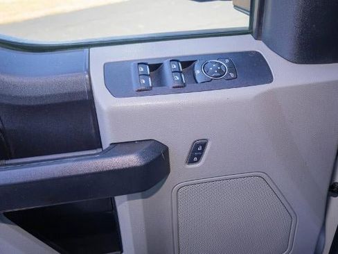 Used 2018 Ford F250 XL w/ Power Equipment Group image 12