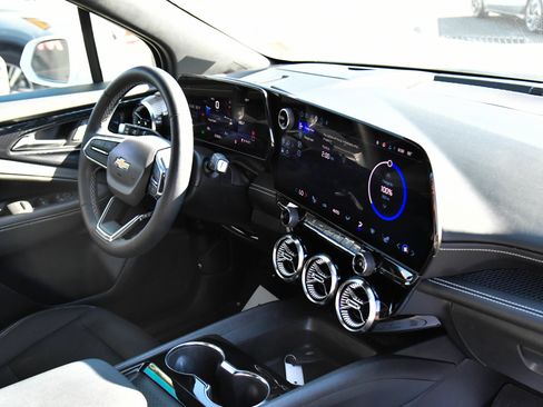 Used 2024 Chevrolet Blazer EV LT AWD/4WD image 51