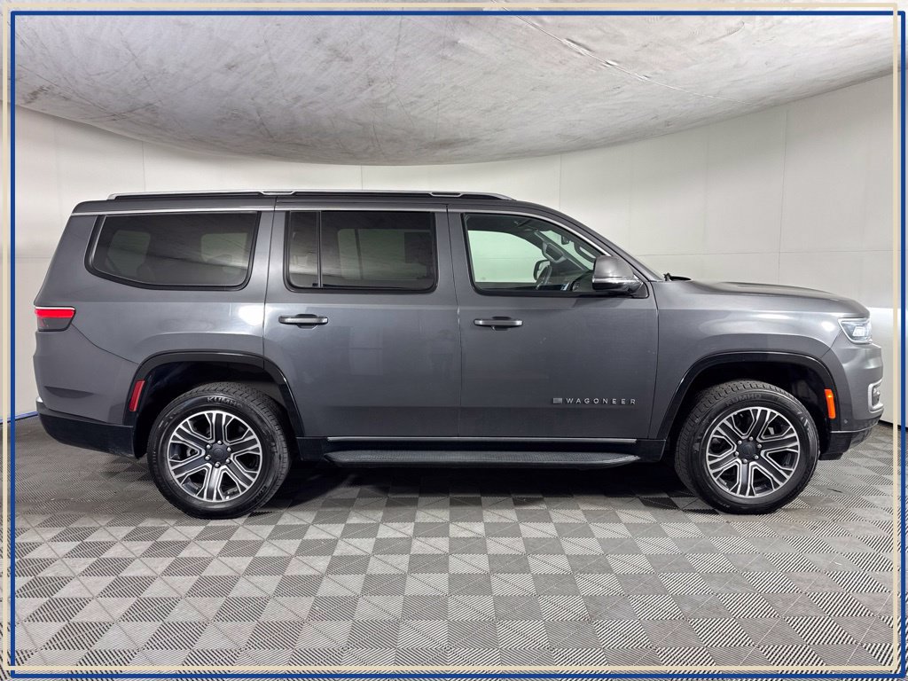 Used 2022 Jeep Wagoneer Series III AWD/4WD image 7