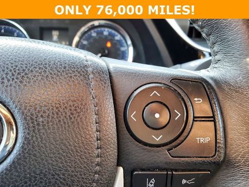 Used 2017 Toyota Corolla L image 17