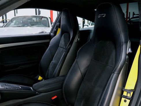 Used 2018 Porsche 911 GT3 RWD image 26