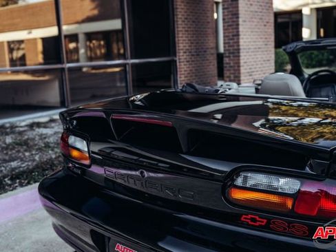 Used 1999 Chevrolet Camaro Z28 w/ SS Performance/Appearance Pkg image 28