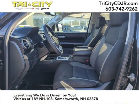 Used 2017 Toyota Tundra SR5 image 16