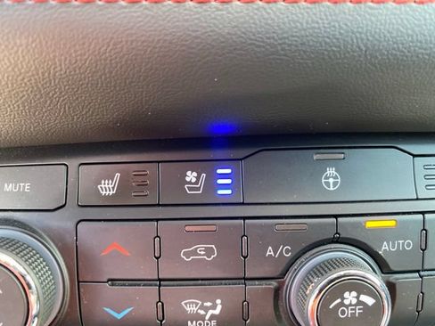 Used 2025 Dodge Durango R/T w/ Blacktop Package AWD/4WD image 30