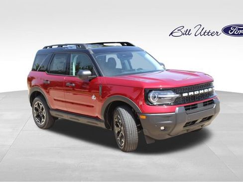 New 2026 Ford Bronco Sport Outer Banks w/ Outer Banks Tech Package+ AWD/4WD image 2
