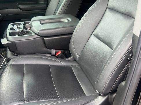 Used 2024 GMC Sierra 1500 SLT RWD image 9