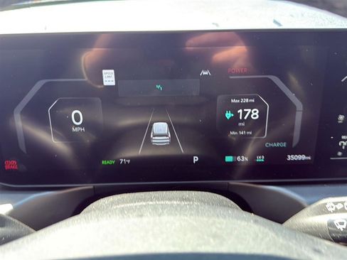 Used 2024 Kia EV9 Light Long Range image 3