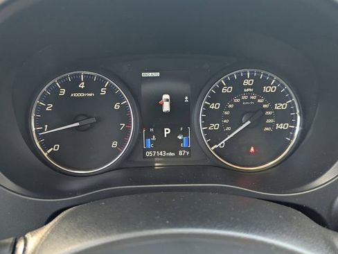 Used 2018 Mitsubishi Outlander ES AWD/4WD image 31